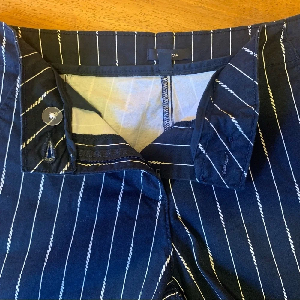 Nautica Shorts women’s 6 navy white stripe nautical mid rise casual